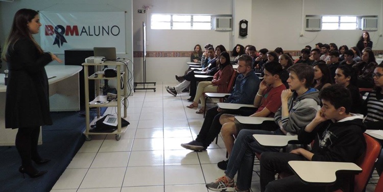 Programa Bom Aluno forma novos profissionais - Portal IC