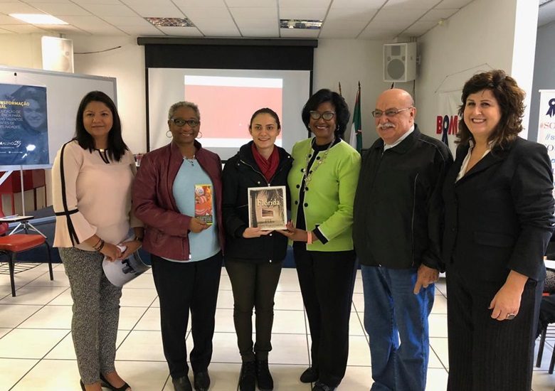 Bom Aluno recebe comitiva da Jacksonville Sister Cities Association para apresentar proposta de parceria para intercâmbio - Portal IC